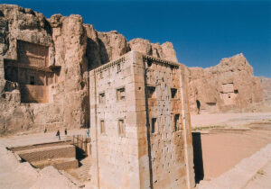 Irán - Naqsh-e Rostam. Bodó Gábor képe